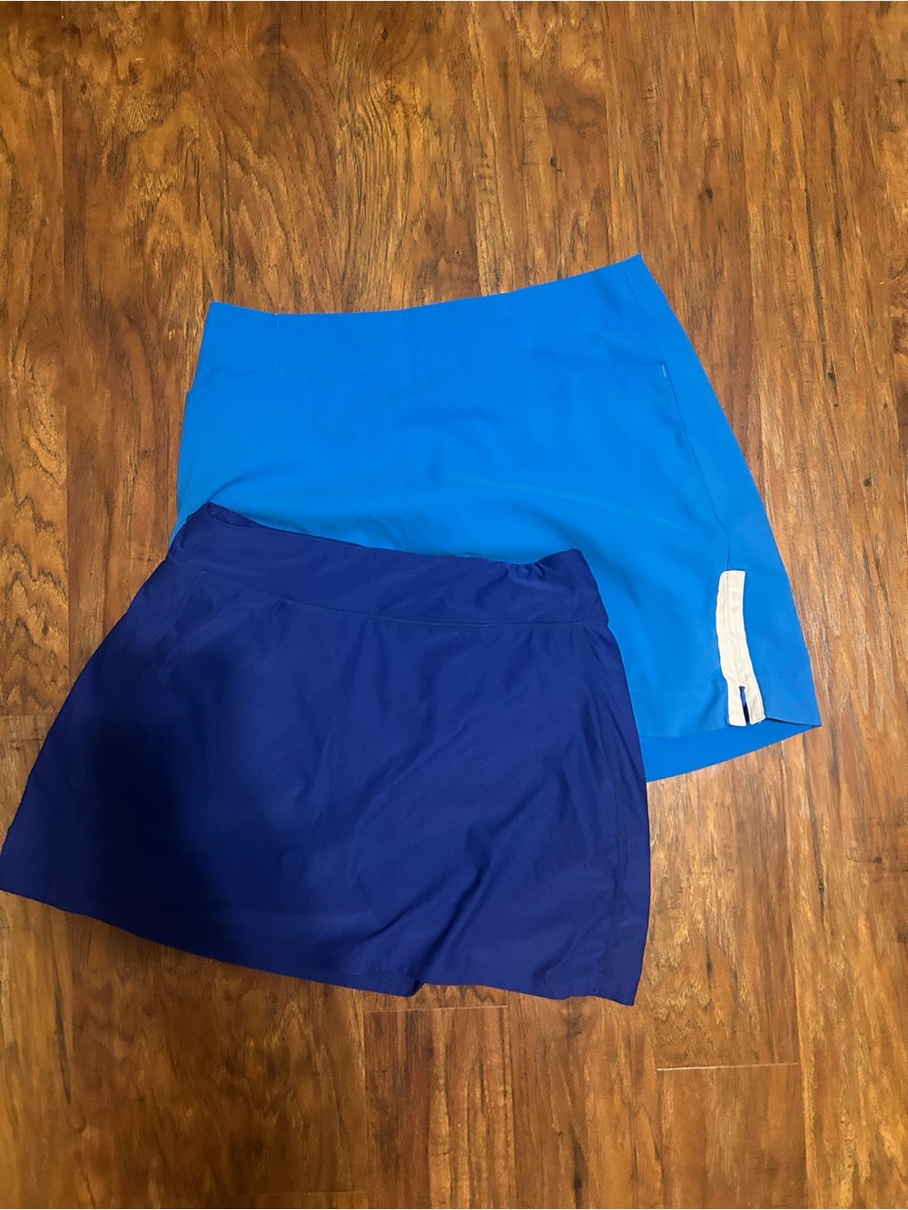 Nike Women’s Athletic Skort and Devops Skort Tennis Skirt Sporty Feminine Active